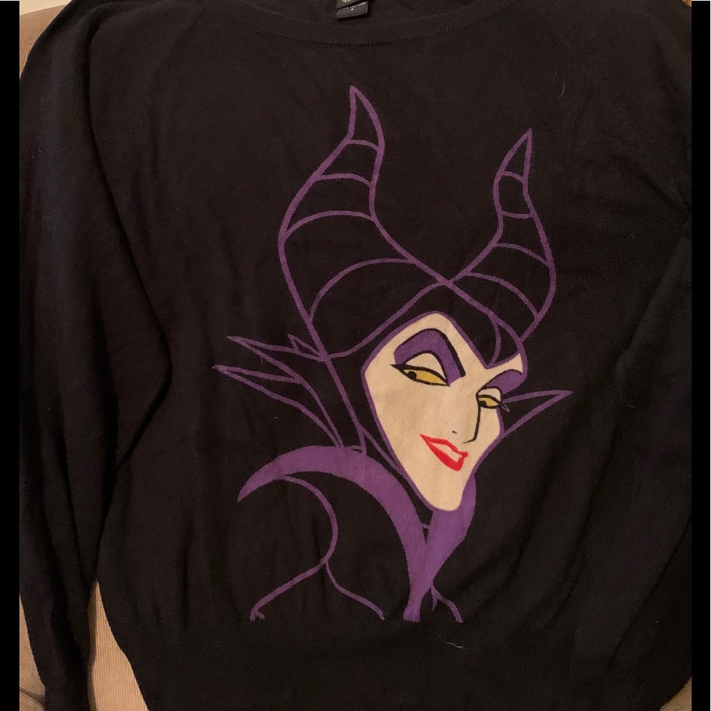 Torrid size 3 Malificent black and purple sweater